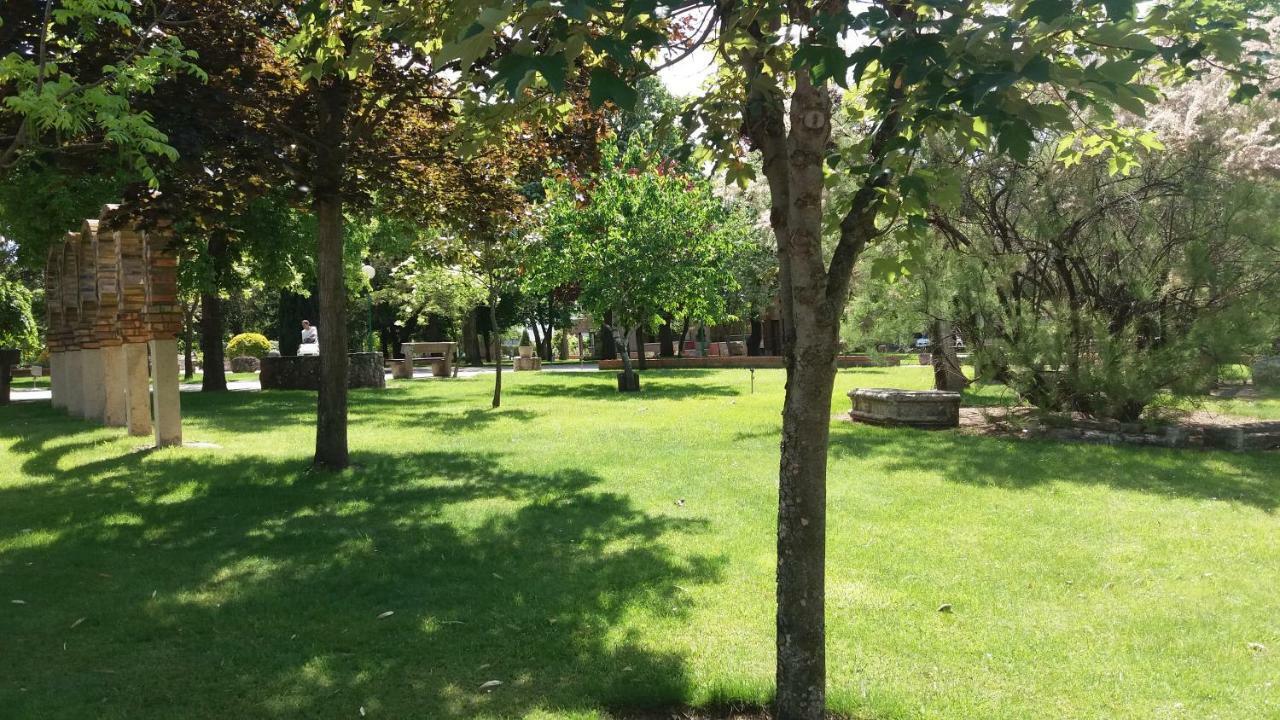 Hostel Centro San Viator Valladolid Zewnętrze zdjęcie