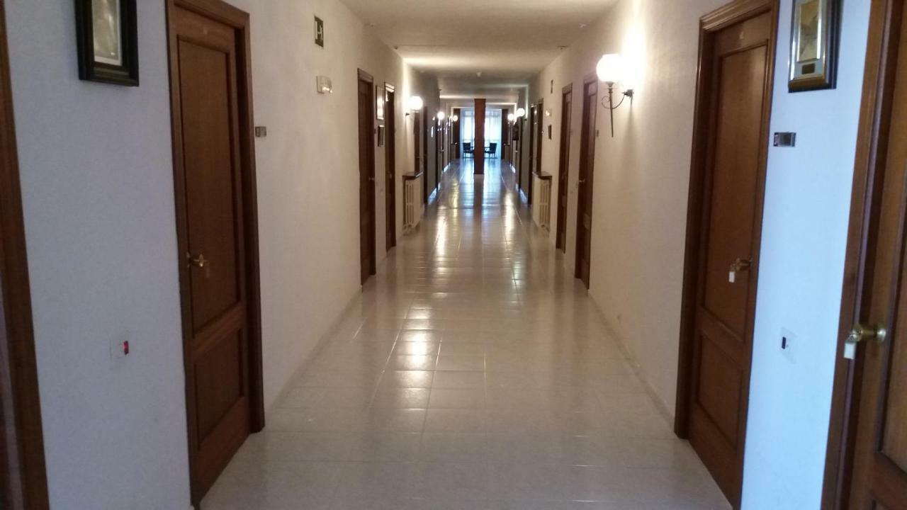 Hostel Centro San Viator Valladolid Zewnętrze zdjęcie